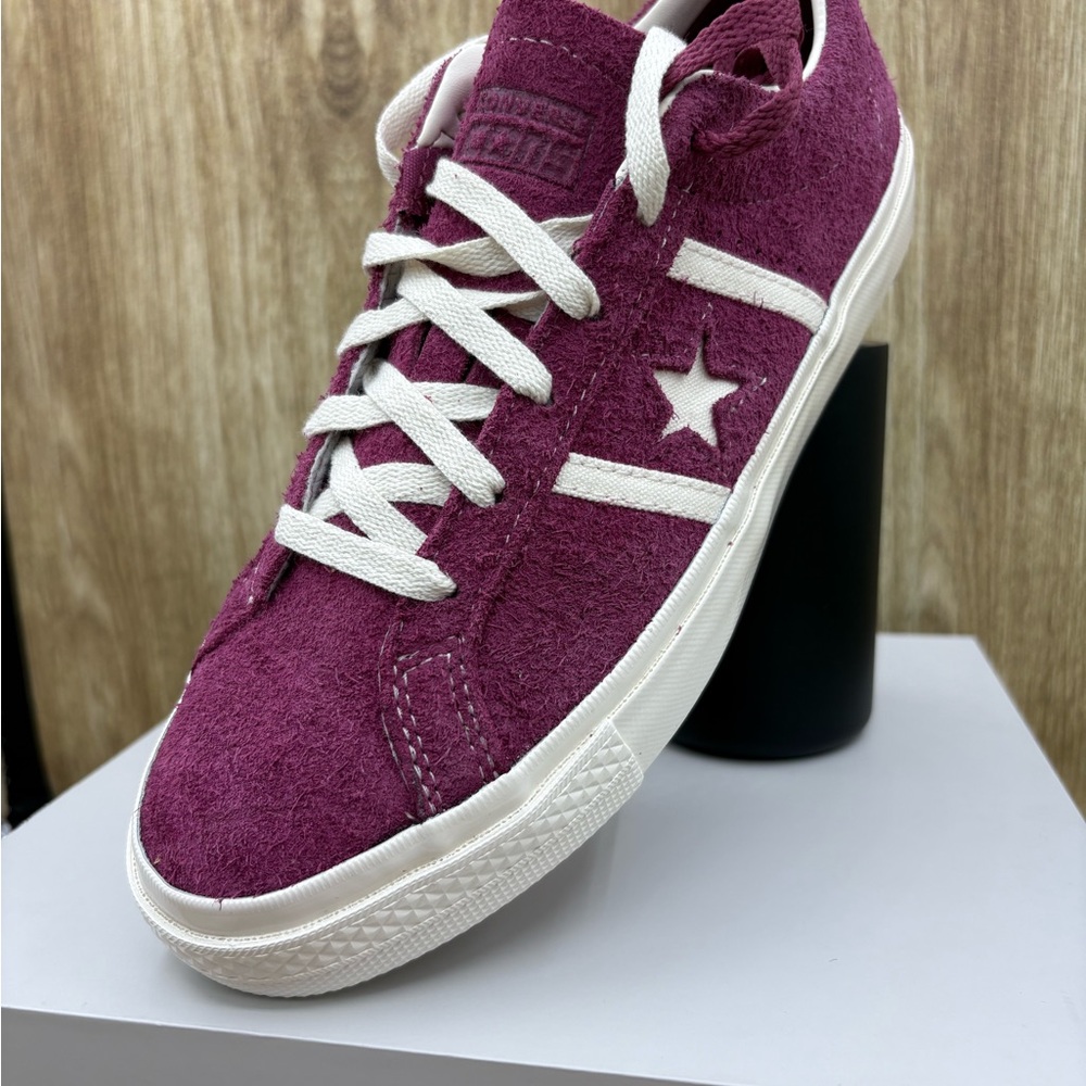 Converse One Star Suede Retro Sneakers - Picture 14 of 16
